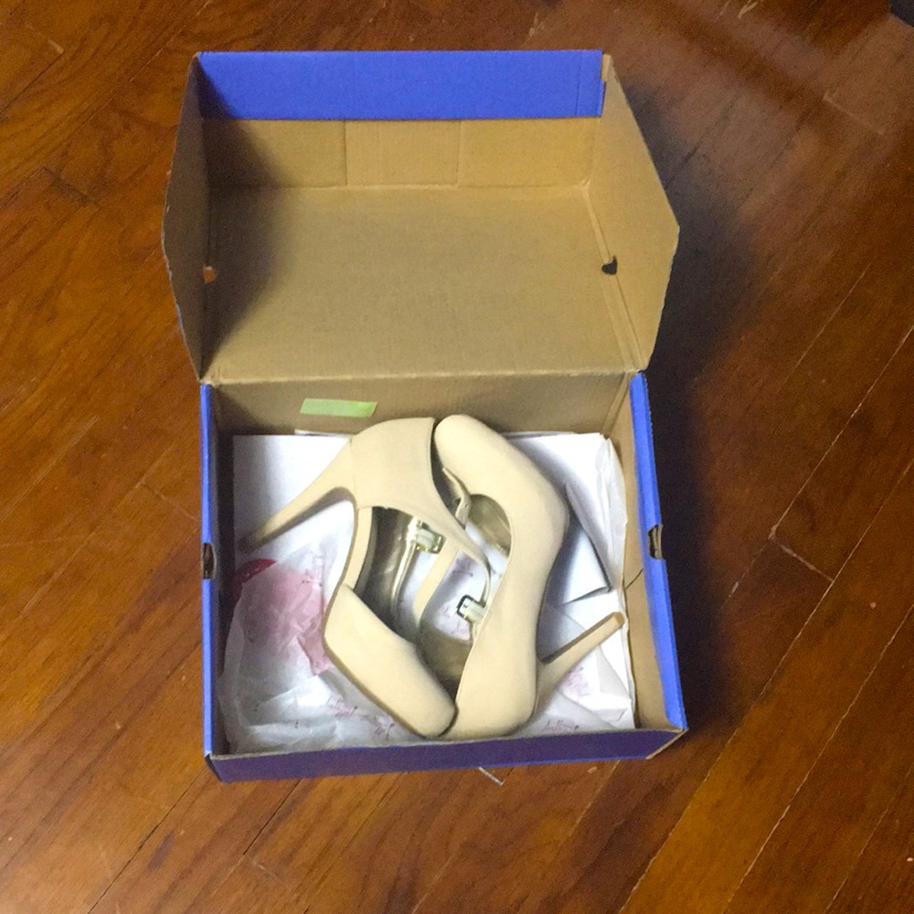 New Jellypop Shoes Women Size 5 1/2